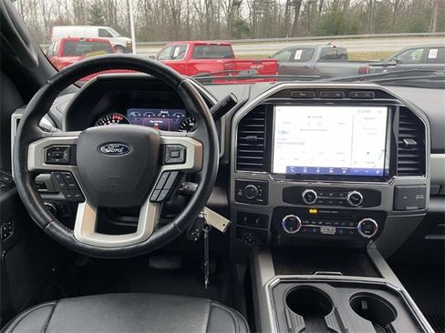 Used 2022 Ford F250 Lariat image 14