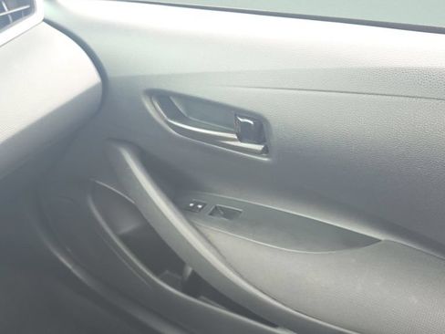 Used 2022 Toyota Corolla LE FWD image 13