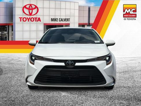 Used 2024 Toyota Corolla LE w/ LE Convenience Package FWD image 8