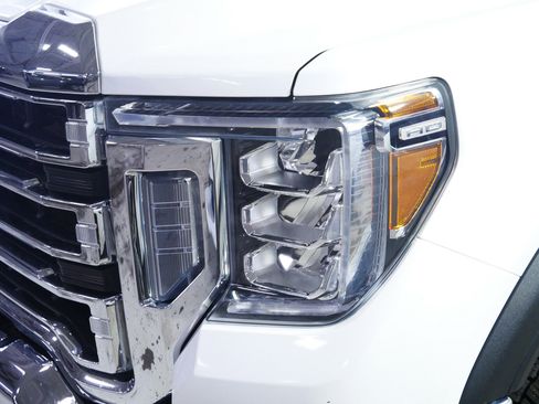 Certified 2021 GMC Sierra 3500 SLT w/ SLT Convenience Package AWD/4WD image 16