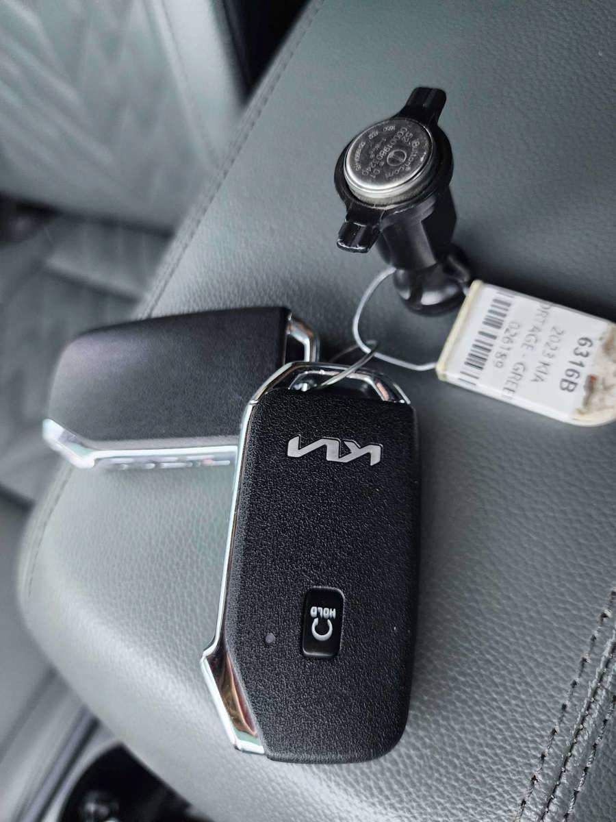 Used 2023 Kia Sportage X-Pro AWD/4WD image 29