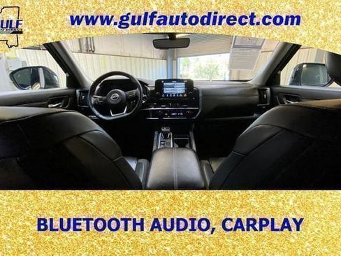 Used 2024 Nissan Pathfinder SL AWD/4WD image 2