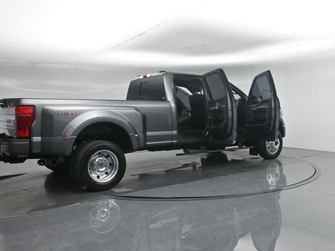 Certified 2021 Ford F450 Platinum AWD/4WD image 6