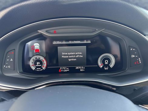 Used 2023 Audi Q8 Premium Plus image 34