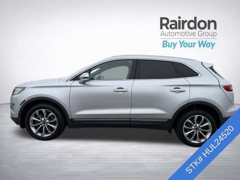 Used 2017 Lincoln MKC Select w/ Select Plus Package AWD/4WD image 4