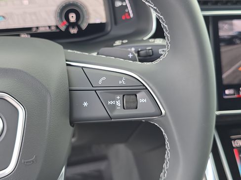 New 2026 Audi Q8 Premium image 31