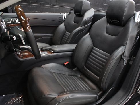 Used 2019 Mercedes-Benz SL 450 w/ Premium Package image 52