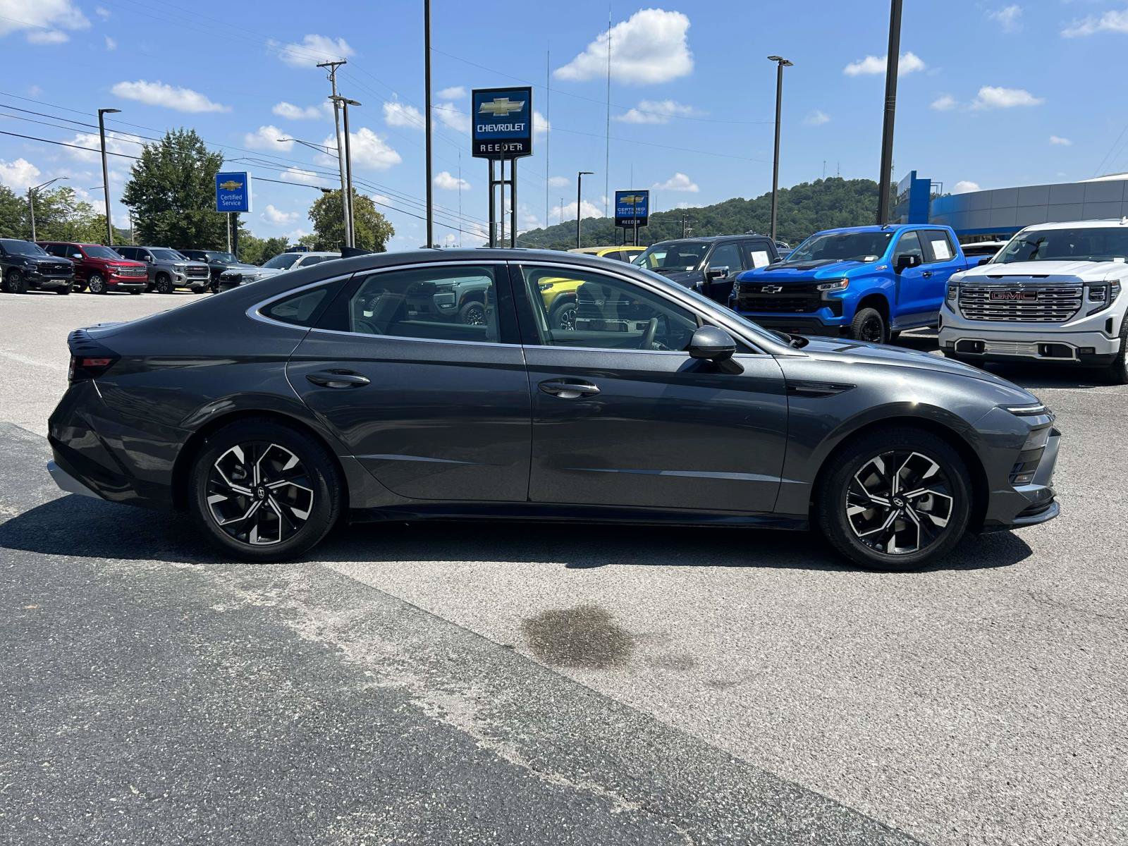 Used 2025 Hyundai Sonata SEL FWD image 8