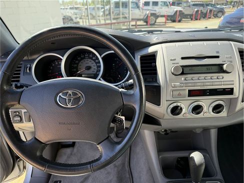 Used 2006 Toyota Tacoma PreRunner RWD image 19