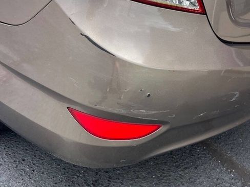 Used 2012 Hyundai Accent GLS w/ Premium Pkg 3 FWD image 7