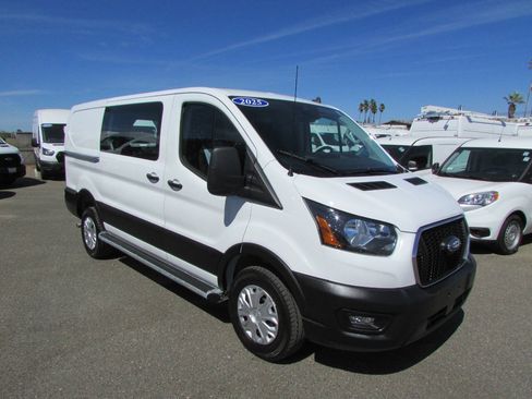 Used 2025 Ford Transit 250 Low Roof w/ Exterior Upgrade Package RWD image 2