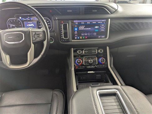 Certified 2021 GMC Yukon Denali w/ Denali Premium Package image 28