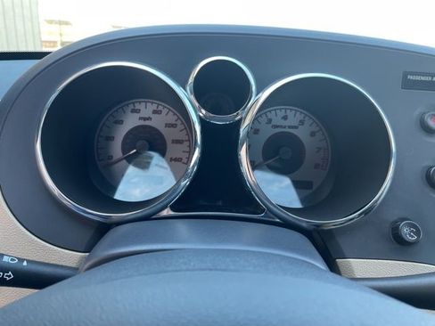 Used 2006 Pontiac Solstice Convertible w/ Premium Package image 26