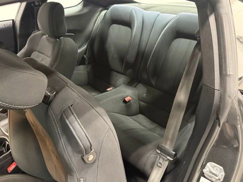 Certified 2019 Ford Mustang Coupe image 32