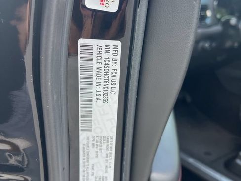 Certified 2022 Dodge Durango R/T RWD image 32