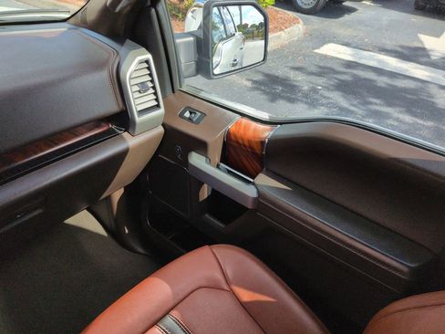 Used 2020 Ford F150 King Ranch w/ Equipment Group 601A Luxury AWD/4WD image 17