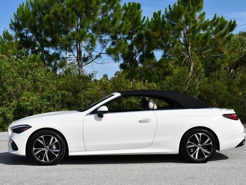 Used 2024 Mercedes-Benz CLE 300 4MATIC Cabriolet image 34