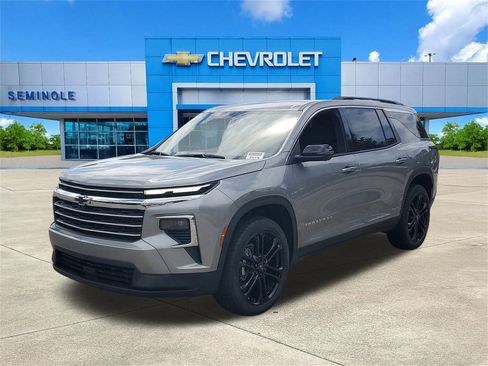 New 2026 Chevrolet Traverse LT w/ Driver Confidence Package image 2