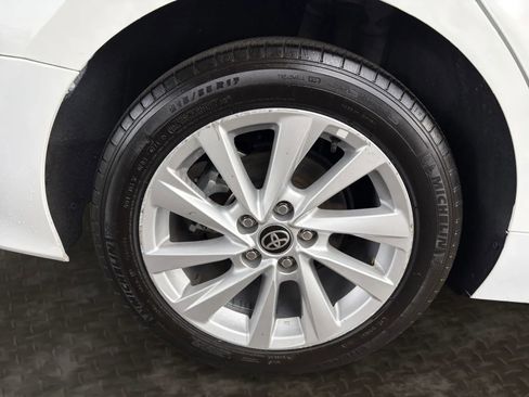 Used 2024 Toyota Camry LE AWD/4WD image 35