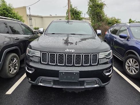 Used 2017 Jeep Grand Cherokee Limited w/ Luxury Group II RWD image 2