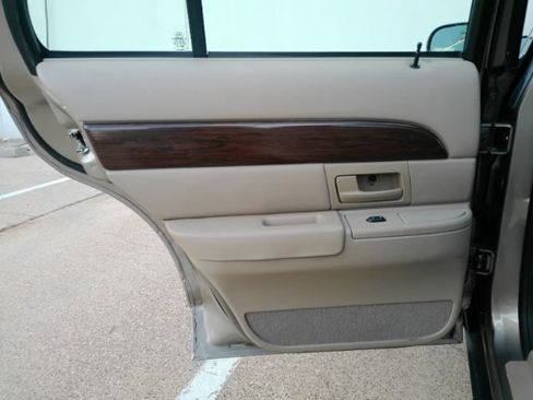 Used 2003 Mercury Grand Marquis GS RWD image 15