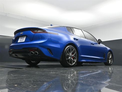 Used 2018 Kia Stinger GT AWD/4WD image 32