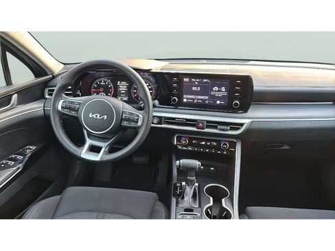 Used 2023 Kia K5 LXS image 13