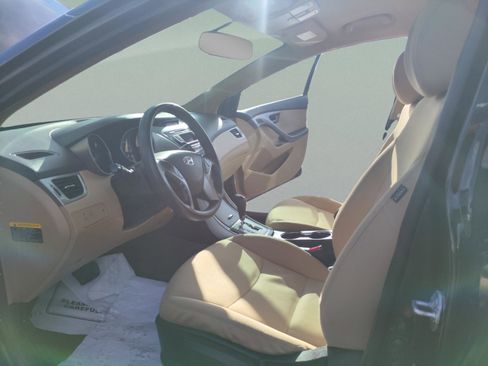 Used 2013 Hyundai Elantra GLS w/ Preferred Pkg image 18