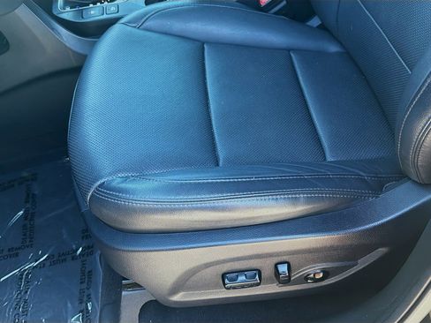 Used 2018 Hyundai Santa Fe Sport image 18