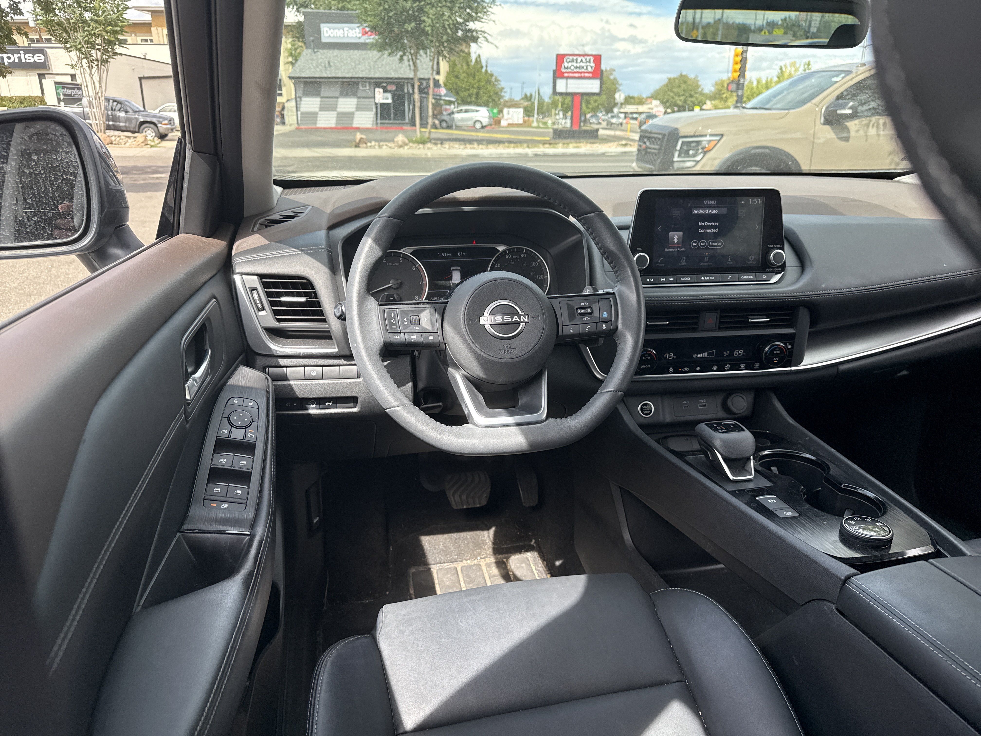 Certified 2023 Nissan Rogue SV w/ SV Premium B Package AWD/4WD image 9