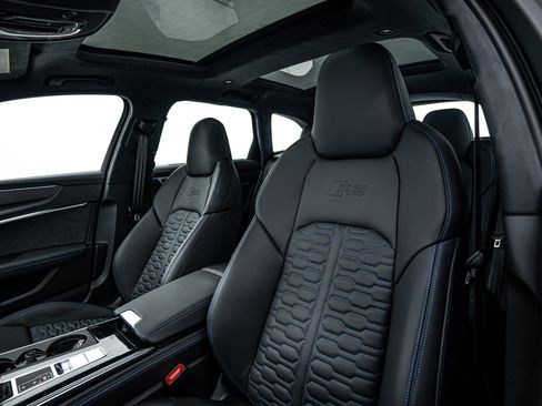 New 2025 Audi RS 6 performance image 13