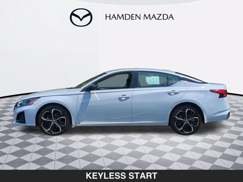 Used 2024 Nissan Altima 2.5 SR AWD/4WD image 6