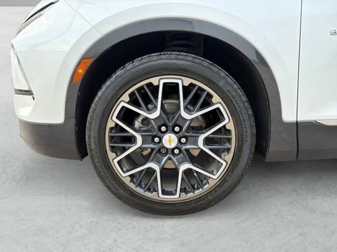 Certified 2024 Chevrolet Blazer Premier w/ Driver Confidence II Package image 20