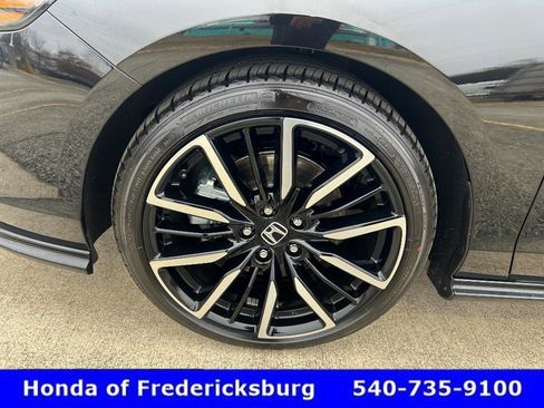 Used 2025 Honda Accord Touring image 37