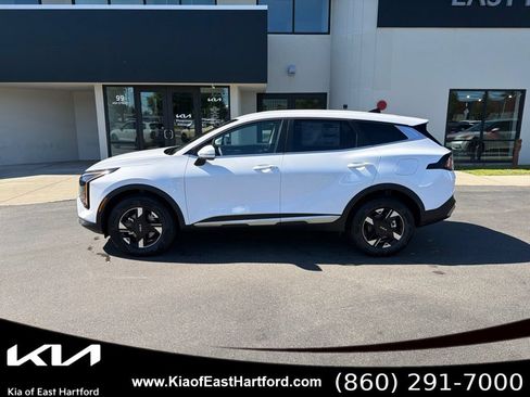 New 2026 Kia Sportage LX w/ LX Convenience Package AWD/4WD image 2
