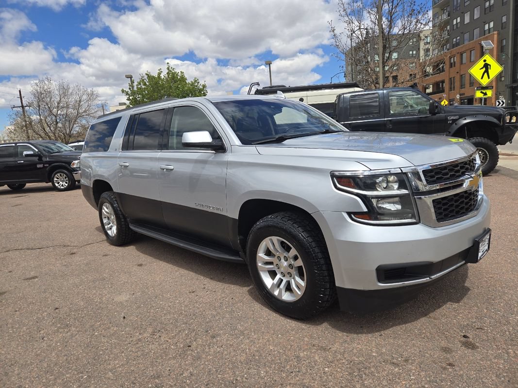 Used 2017 Chevrolet Suburban LT AWD/4WD image 14