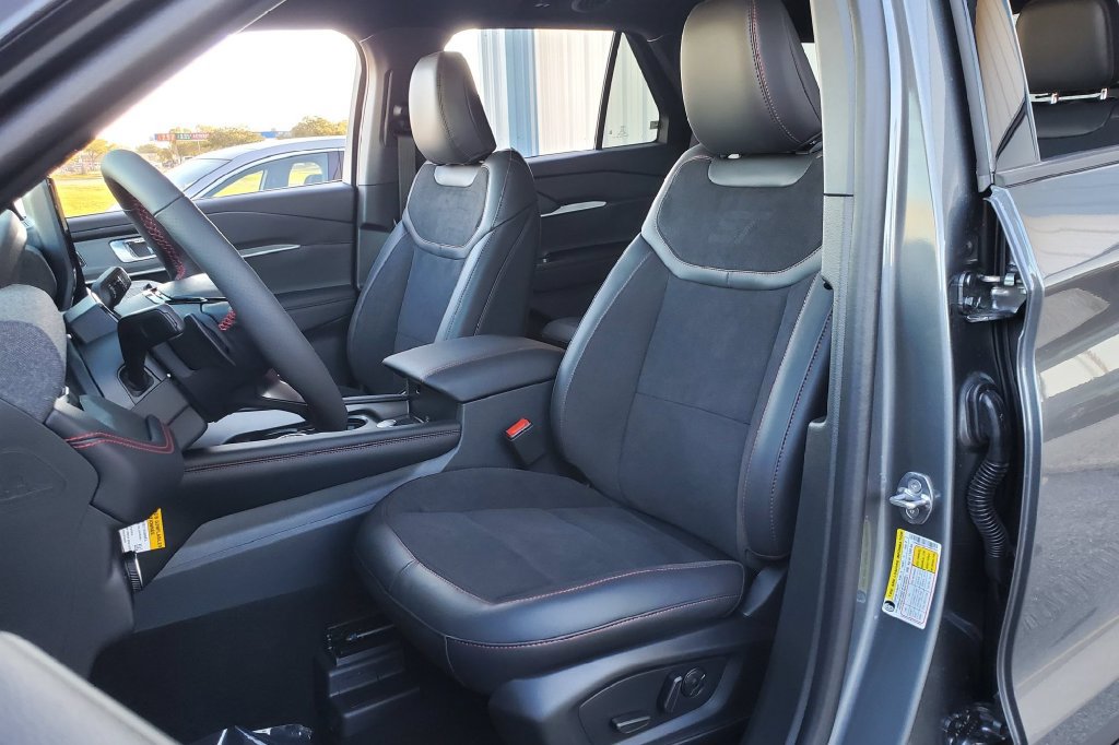 New 2026 Ford Explorer ST w/ Sun And Sound Package RWD image 9