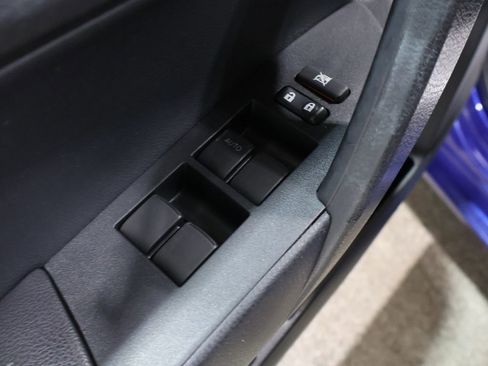 Used 2016 Toyota Corolla L image 14