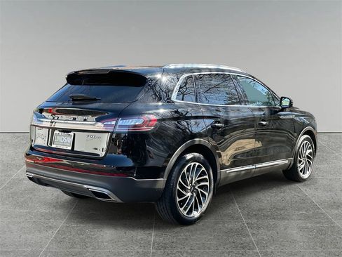 Used 2020 Lincoln Nautilus Reserve image 10