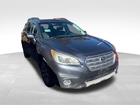 Used 2017 Subaru Outback 2.5i Limited AWD/4WD image 4