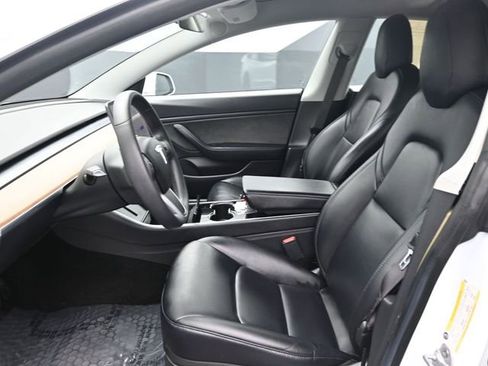 Used 2019 Tesla Model 3 Standard Range Plus RWD image 11