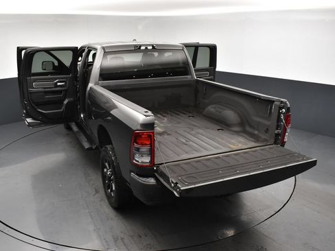 Used 2022 RAM 2500 Big Horn w/ Night Edition AWD/4WD image 22