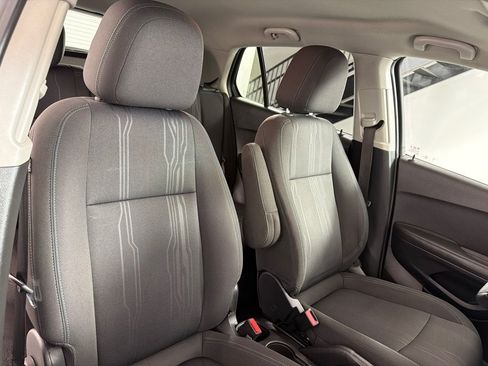 Used 2016 Chevrolet Trax LT FWD image 24