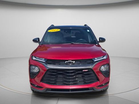 Used 2021 Chevrolet TrailBlazer RS w/ Sun and Liftgate Package FWD image 5