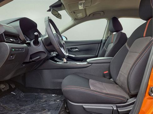 Used 2021 Nissan Sentra SR w/ Lighting Package image 23