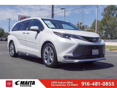 Certified 2024 Toyota Sienna Platinum