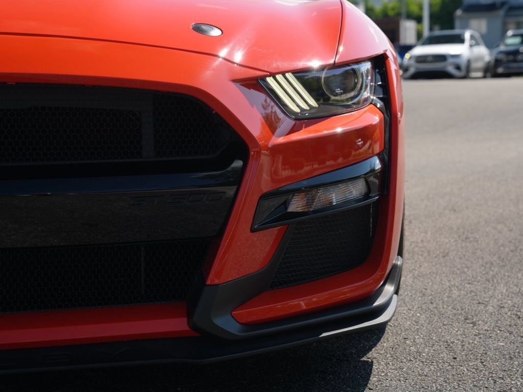 Used 2022 Ford Mustang Shelby GT500 w/ Carbon Fiber Track Pack RWD image 30