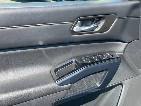 Certified 2022 Nissan Pathfinder SV AWD/4WD image 13