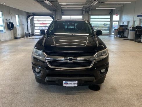 Used 2019 Chevrolet Colorado Z71 w/ Z71 Midnight Edition AWD/4WD image 2