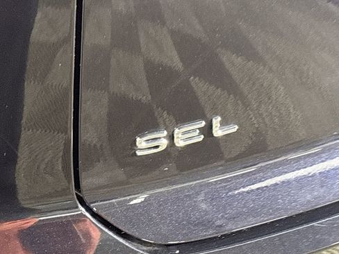 New 2026 Volkswagen Atlas Cross Sport SEL image 25